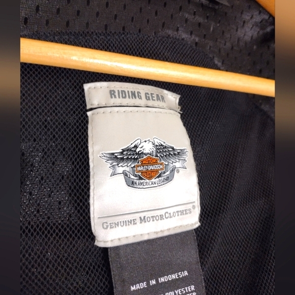 Harley-Davidson® Women's Triple Vent System Waterproof Textile Riding Jacket - Picture 15 of 16